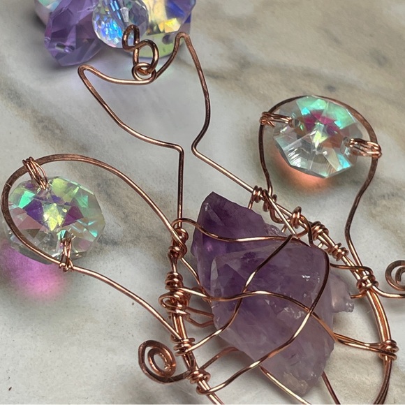 Amethyst Cat Angel Suncatcher Ornament With Lots Of Refractive Crystals - Picture 6 of 9